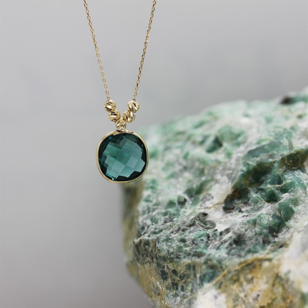 Sarı Altın Yeşil Taşlı Kolye - Beyaz altın - Sarı altın - inci Kolye - pırlanta - Kolye -pırlanta Kolye - inci Kolye - Kolye çeşitleri - Kolyeler - altın Kolye modelleri