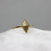 Sarı Altın 14 Ayar Mekik Yüzük - Beyaz altın - Sarı altın - inci yüzük - pırlanta - Yüzük -pırlanta yüzük - inci yüzük - yüzük - yüzükler - altın yüzük modelleri