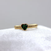 Sarı Altın 14 Ayar Yeşil Taşlı Kalp Yüzük- Beyaz altın - Sarı altın - inci yüzük - pırlanta - Yüzük -pırlanta yüzük - inci yüzük - yüzük - yüzükler - altın yüzük modelleri