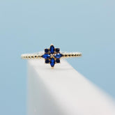 Sarı Altın 14 Ayar Mavi Çiçek Yüzük - Sarı altın - inci yüzük - pırlanta - Yüzük -pırlanta yüzük - inci yüzük - yüzük - yüzükler - altın yüzük modelleri